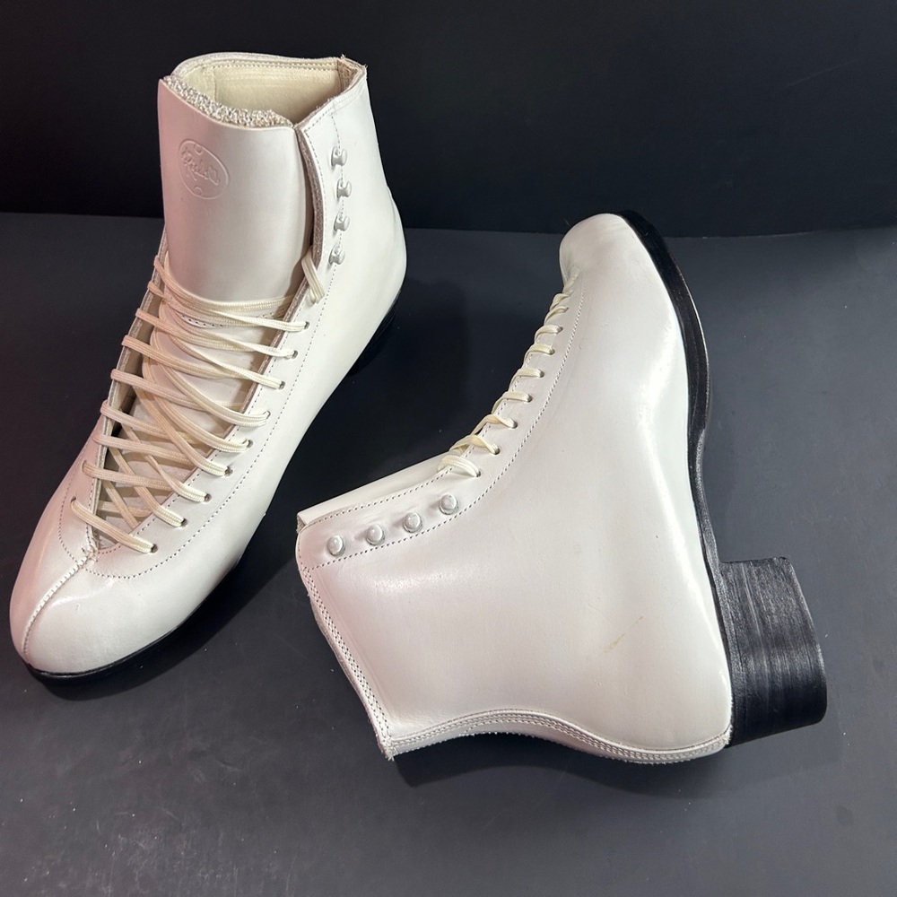 RARE Vintage NWOB Riedell Imperial Leather Skate Boots Model 950C Size 8 Womens